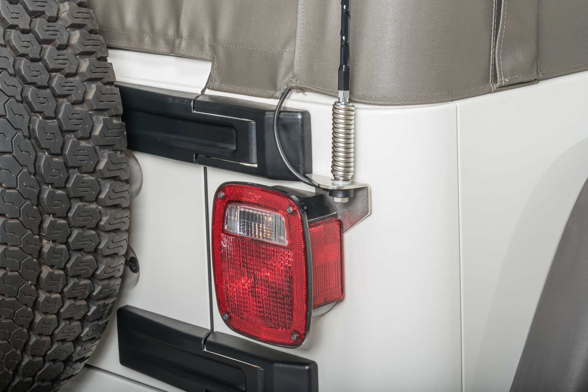 Jeep cb store antenna mount